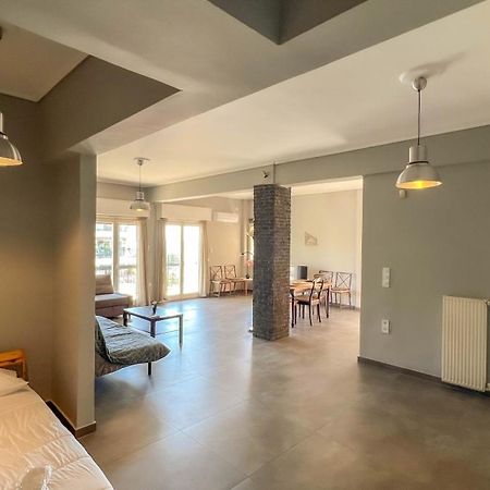 Alimos Sea View Family Apartment Athena Bagian luar foto
