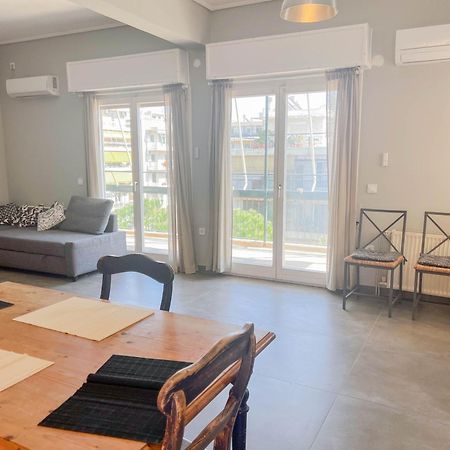 Alimos Sea View Family Apartment Athena Bagian luar foto